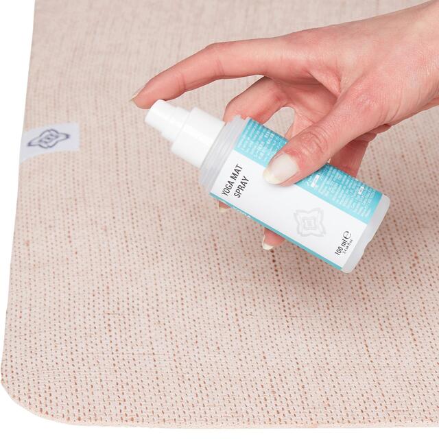 spray-para-esterilla-de-yoga-con-aceites-esenciales